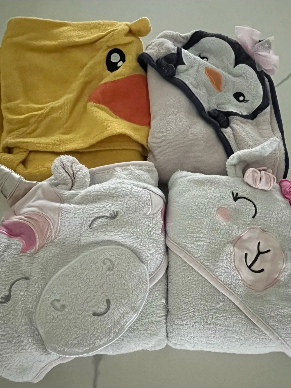 Cute Animal Hooded Baby Bath Towels - Duck, Penguin, Unicorn, Bear